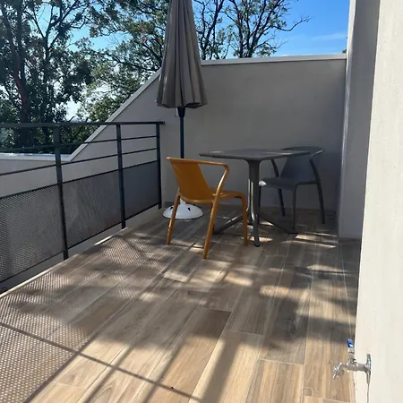 E Casette Apartment